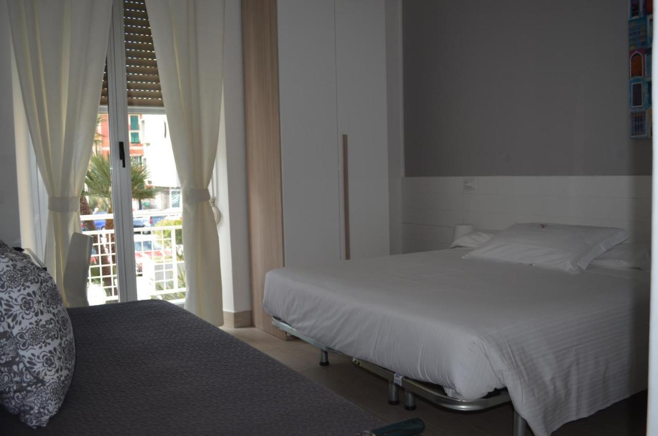 Hotel Spot Varazze Exterior photo